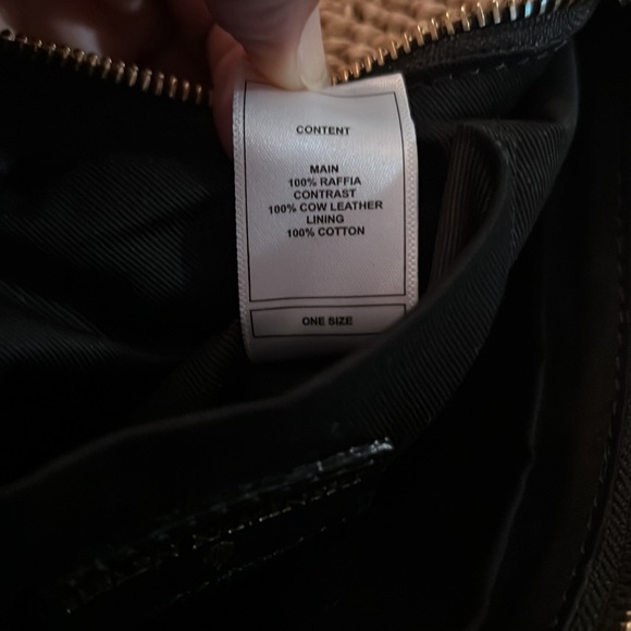 I am selling a new never used purse/wristlet. - Picture 6 of 6